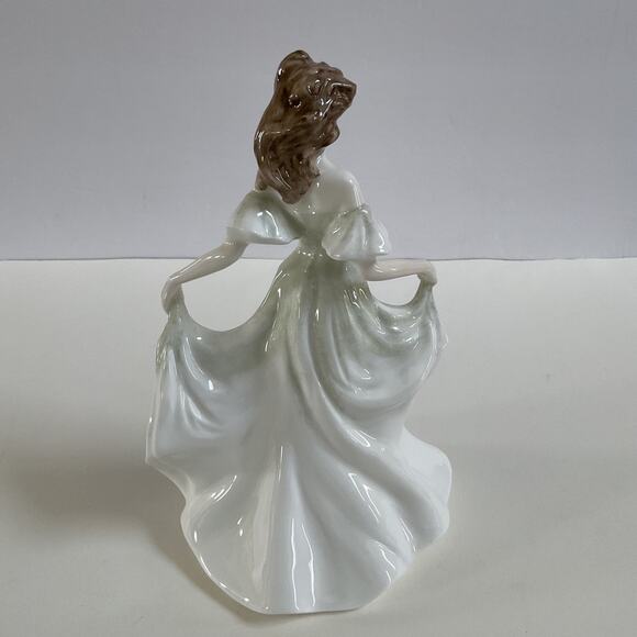 Royal Doulton Figurine Madison Green & White Dress HN 4204 Pretty Ladies Coll. - Picture 4 of 14